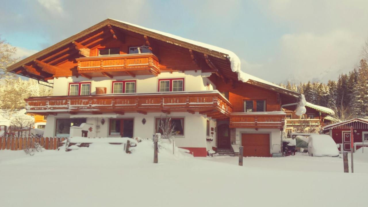 Haus Ferienglueck Apartment Ramsau am Dachstein Exterior photo