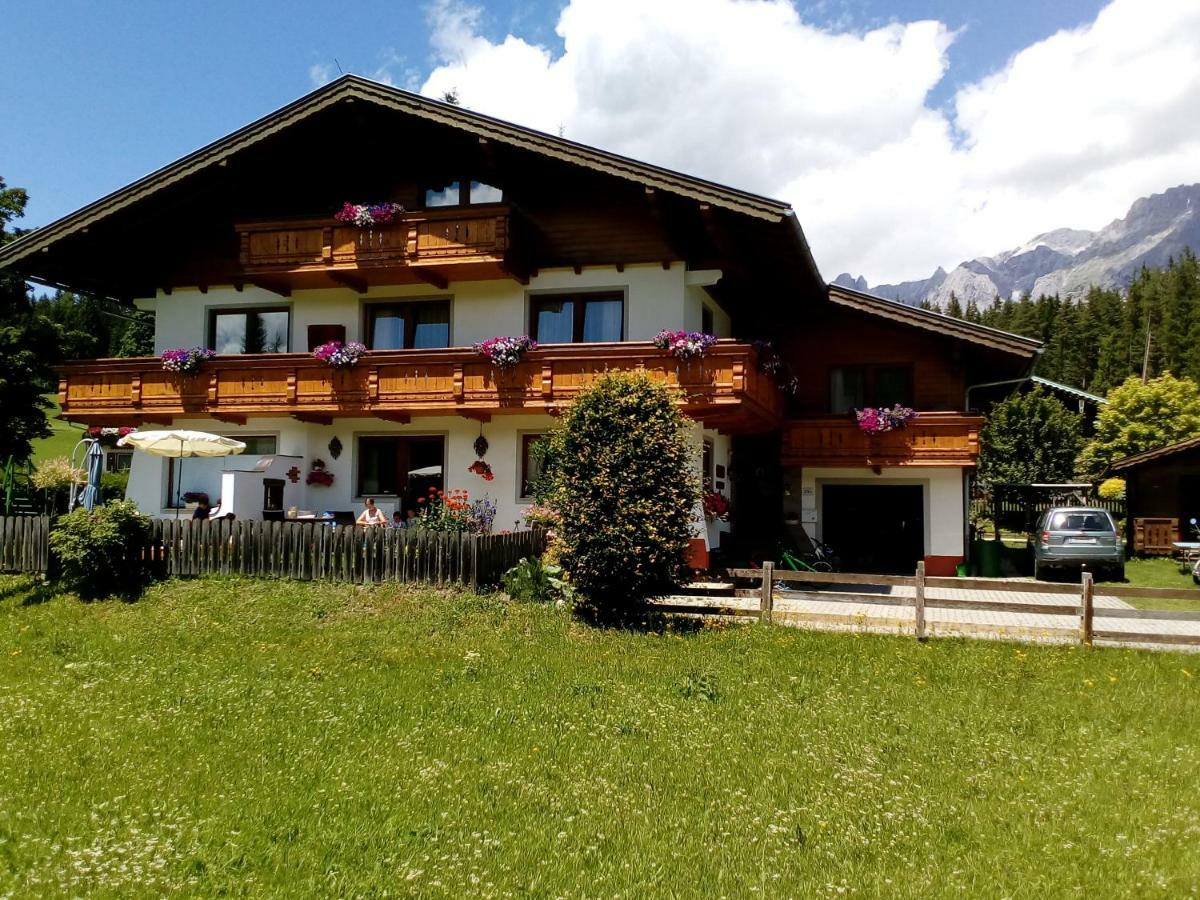 Haus Ferienglueck Apartment Ramsau am Dachstein Exterior photo